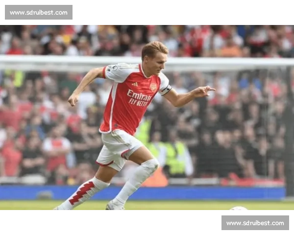 卡拉格盛赞榜首阿森纳:他们为何如此特别? 卡拉格盛赞榜首阿森纳:他们为何如此特别?