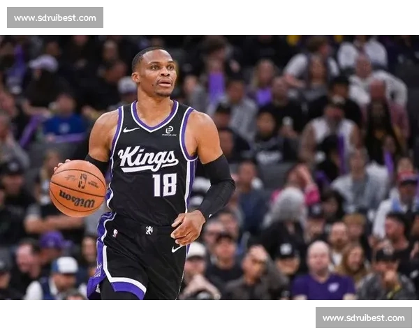 战老东家爆发！威少 18+6+6 创最佳，关键弃用引热议