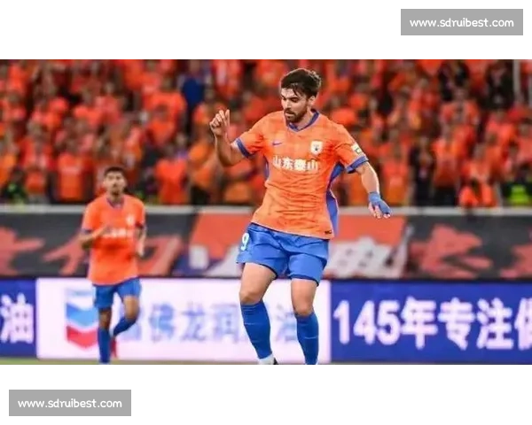 泰山压顶空欢喜，海港领跑仍稳当：中超谁真能抗住考验？