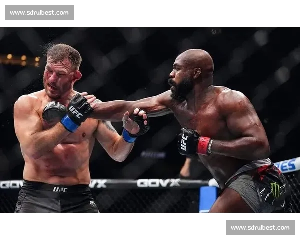UFC214世纪二番战琼斯终结科米尔再登轻重量级王座之夜全面统治传奇 UFC214世纪二番战琼斯终结科米尔再登轻重量级王座之夜全面统治传奇