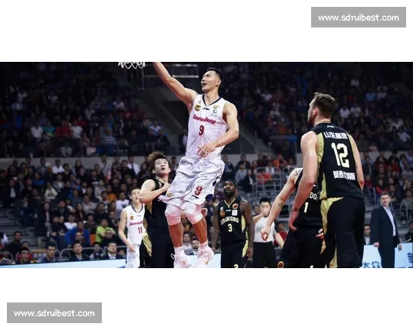 CBA焦点对决广州迎战广东南粤德比点燃季后赛希望之夜强强对话